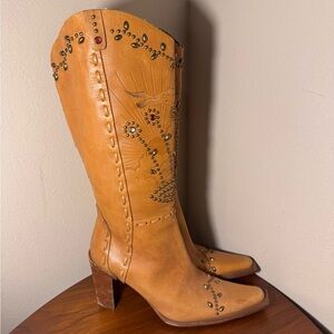 Lisa Vicky Leather Studded Boots Size 7